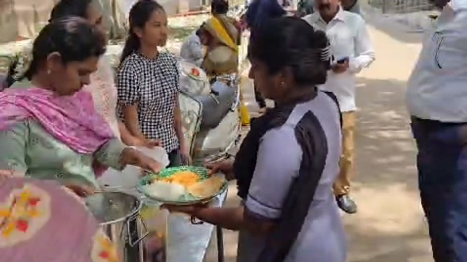 Food Donation in Govt Hospital